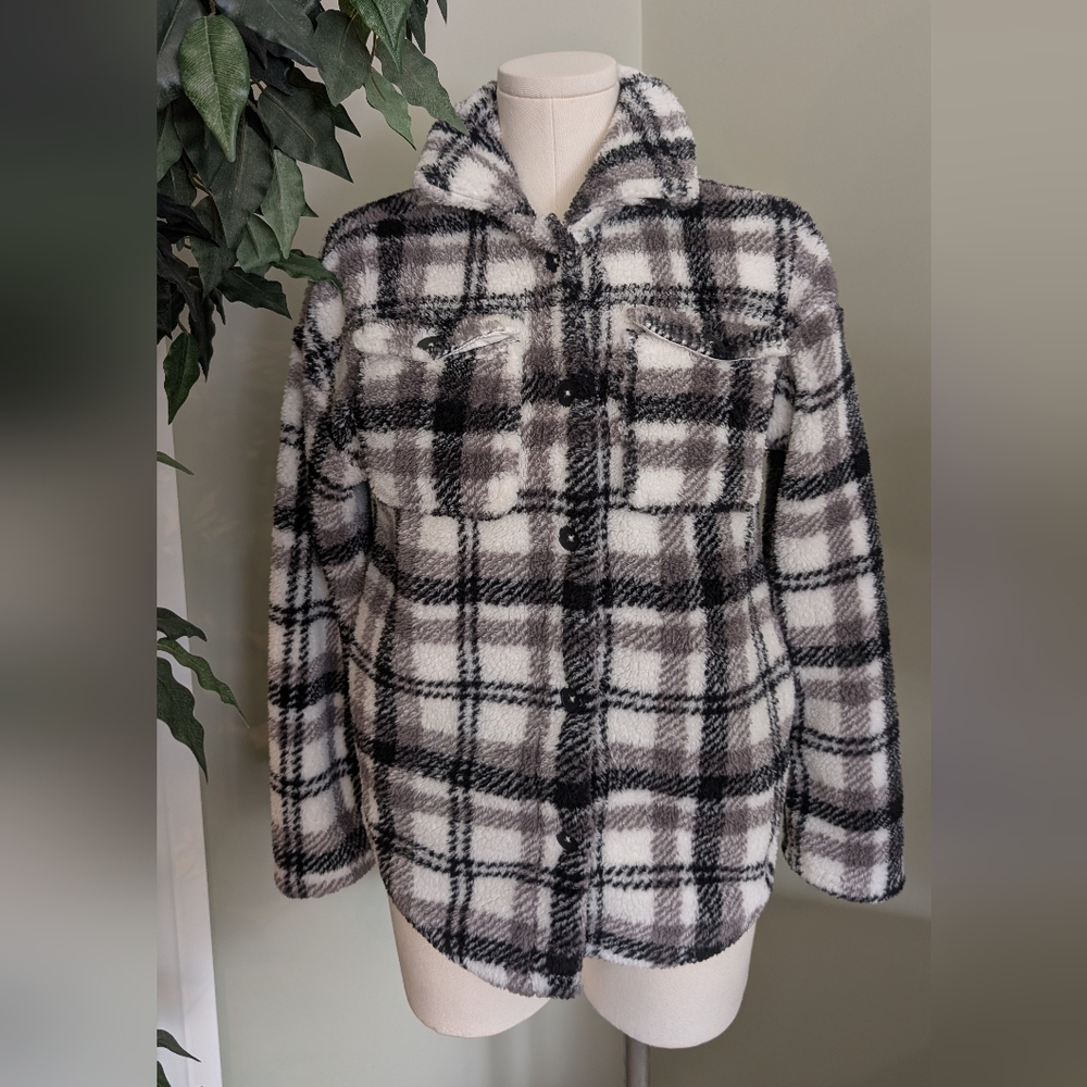UKids Girl's Cardigan Jacket Plaid Button Up Fluffy Black And White Age 14/16